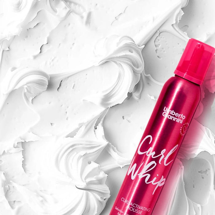 Mousse activatrice de boucles Curl Whip d'Umberto Giannini, 200 ml